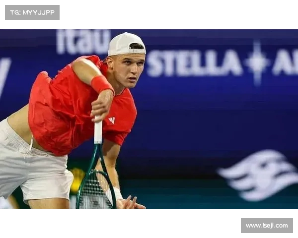 19岁小将门希克以7-6 6-1击败17号种子菲斯晋级迈阿密大师赛四强 19岁小将门希克以7-6 6-1击败17号种子菲斯晋级迈阿密大师赛四强