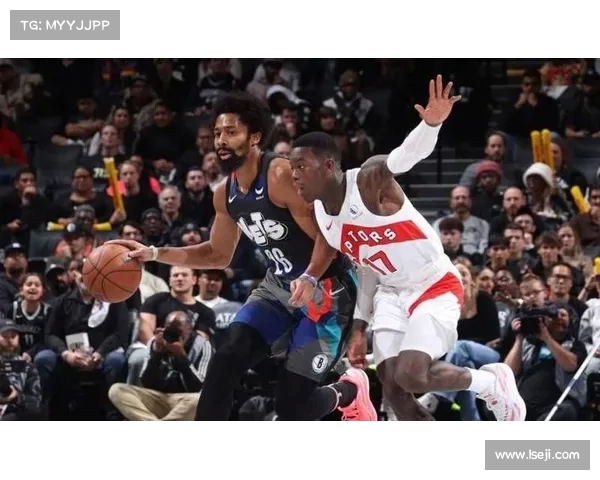 唐斯哈特同场三双 马绍尔38分独行侠遭尼克斯40助轻松击败